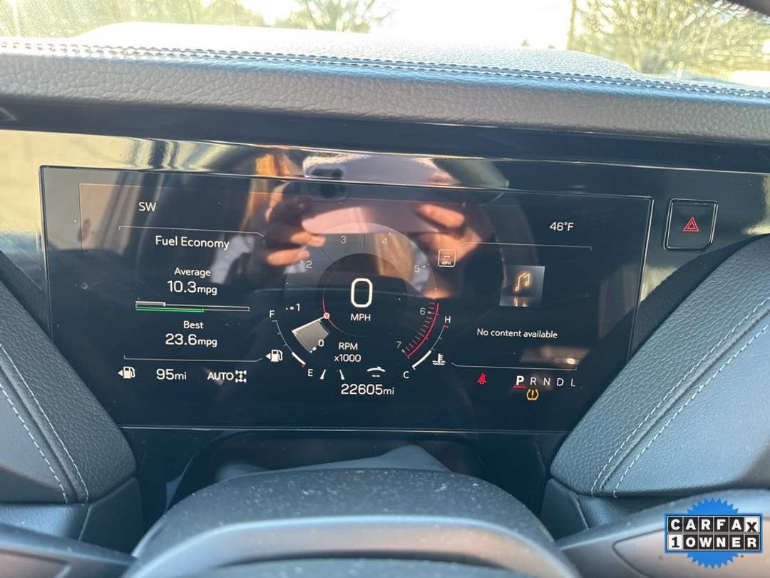 2025 GMC Yukon Denali - Image 23