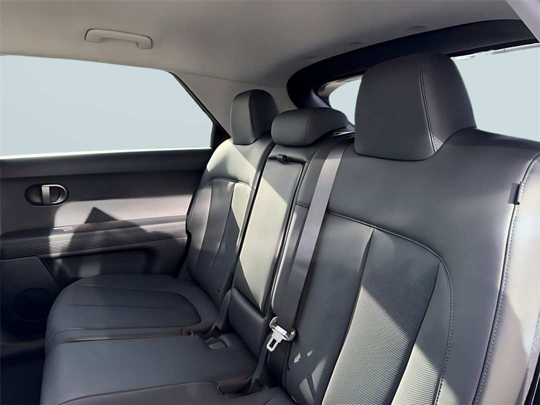 2026 Hyundai Ioniq 5 SEL - Image 29