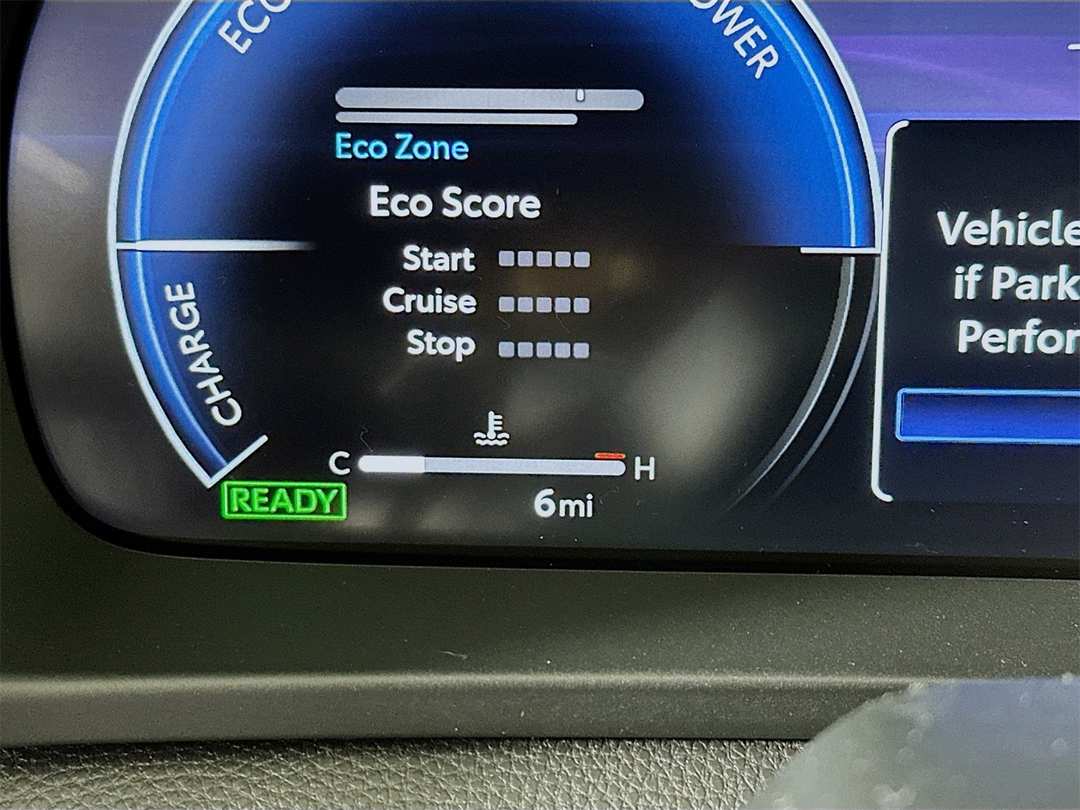 2026 Toyota Crown Signia Limited - Image 12