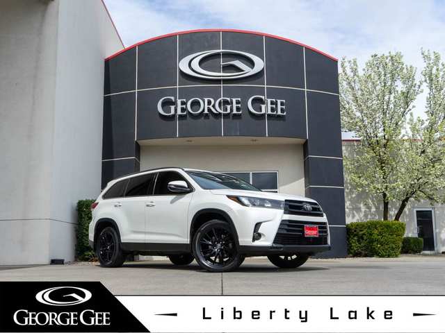 2019 Toyota Highlander SE