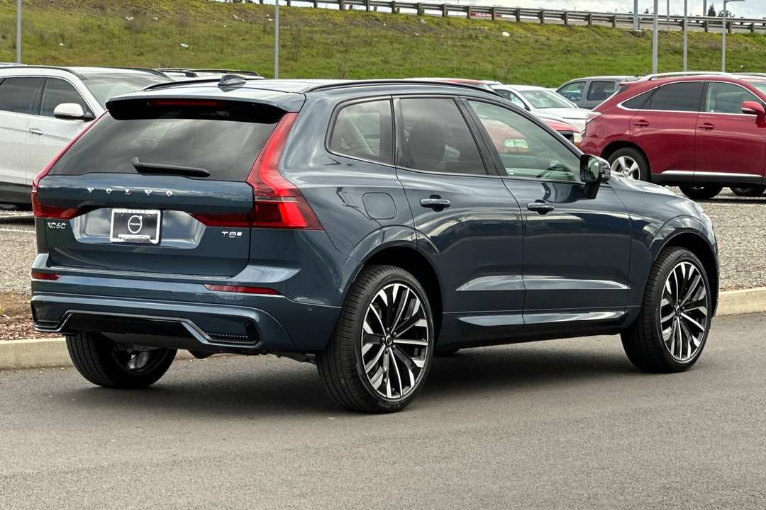 2026 Volvo Xc60 T8 Ultra - Image 3