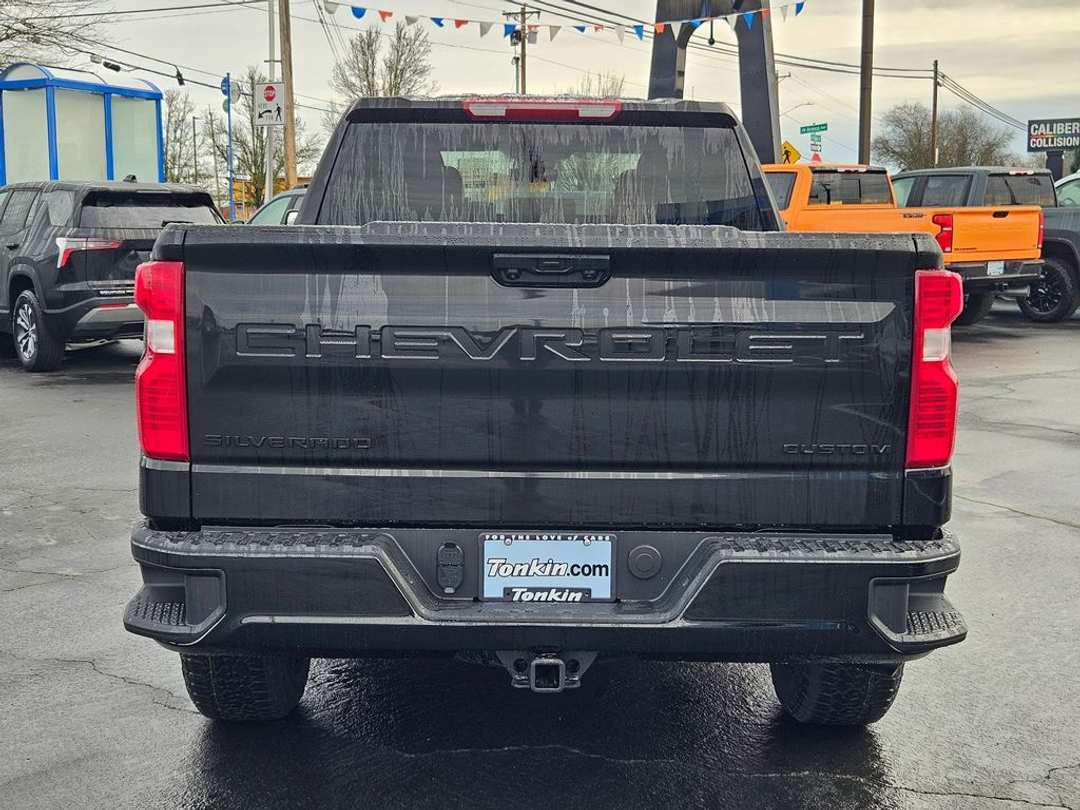 2026 Chevrolet Silverado 1500 Custom - Image 5