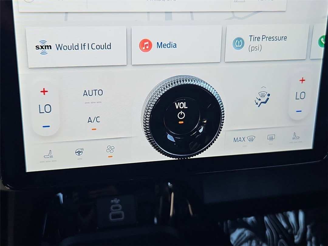 2025 Ford Mustang Mach-E GT - Image 21