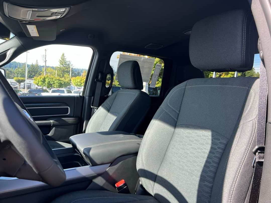 2026 Ram 3500 Big Horn - Image 13