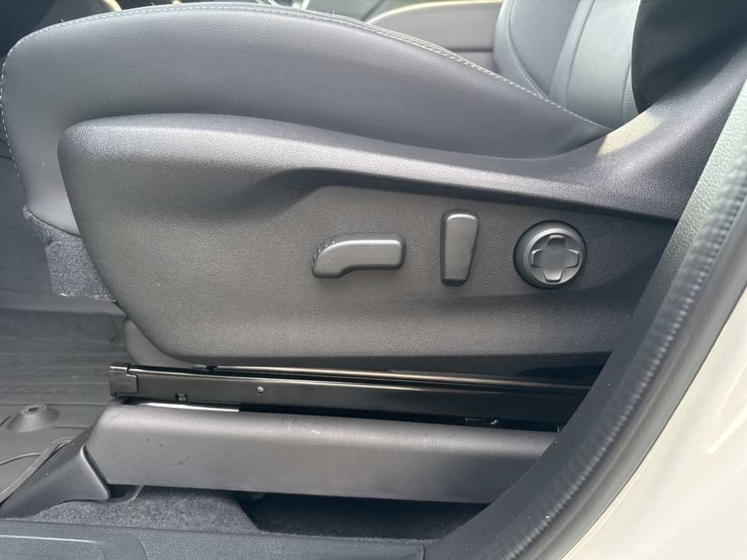 2026 Subaru Ascent Limited - Image 16