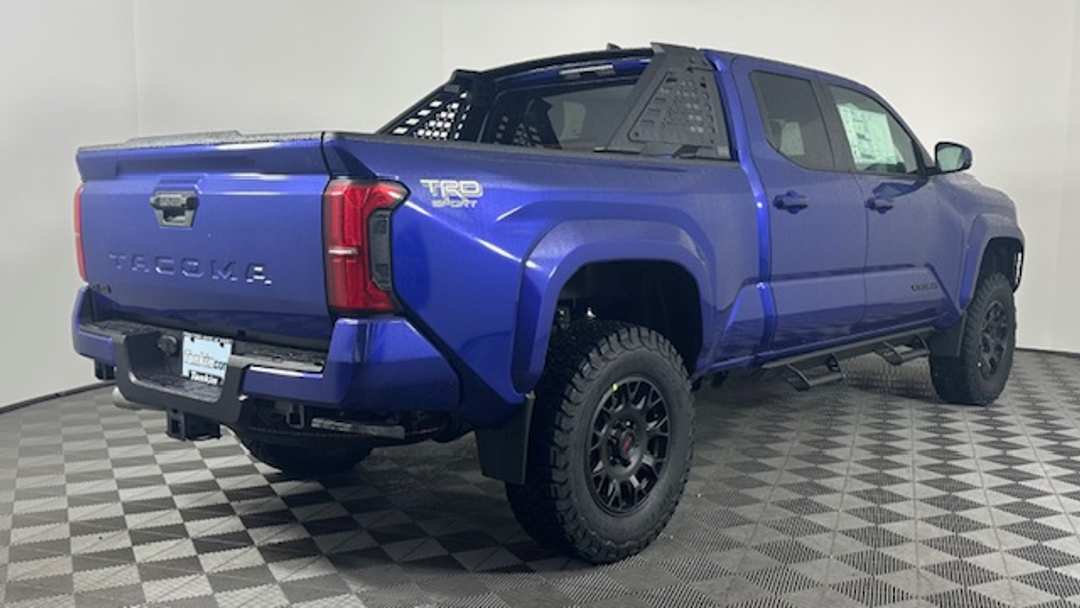 Toyota Tacoma - Image 6