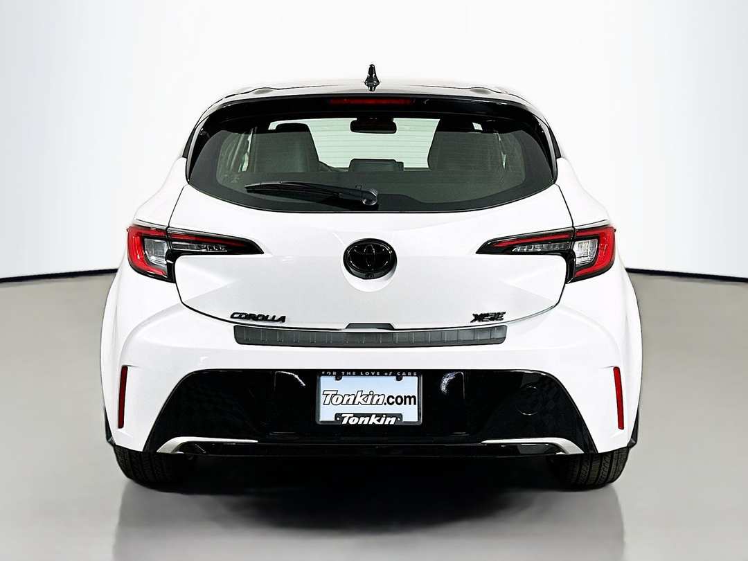 2026 Toyota Corolla XSE - Image 6
