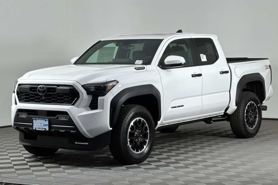 2025 Toyota Tacoma TRD Off Road - Image 8