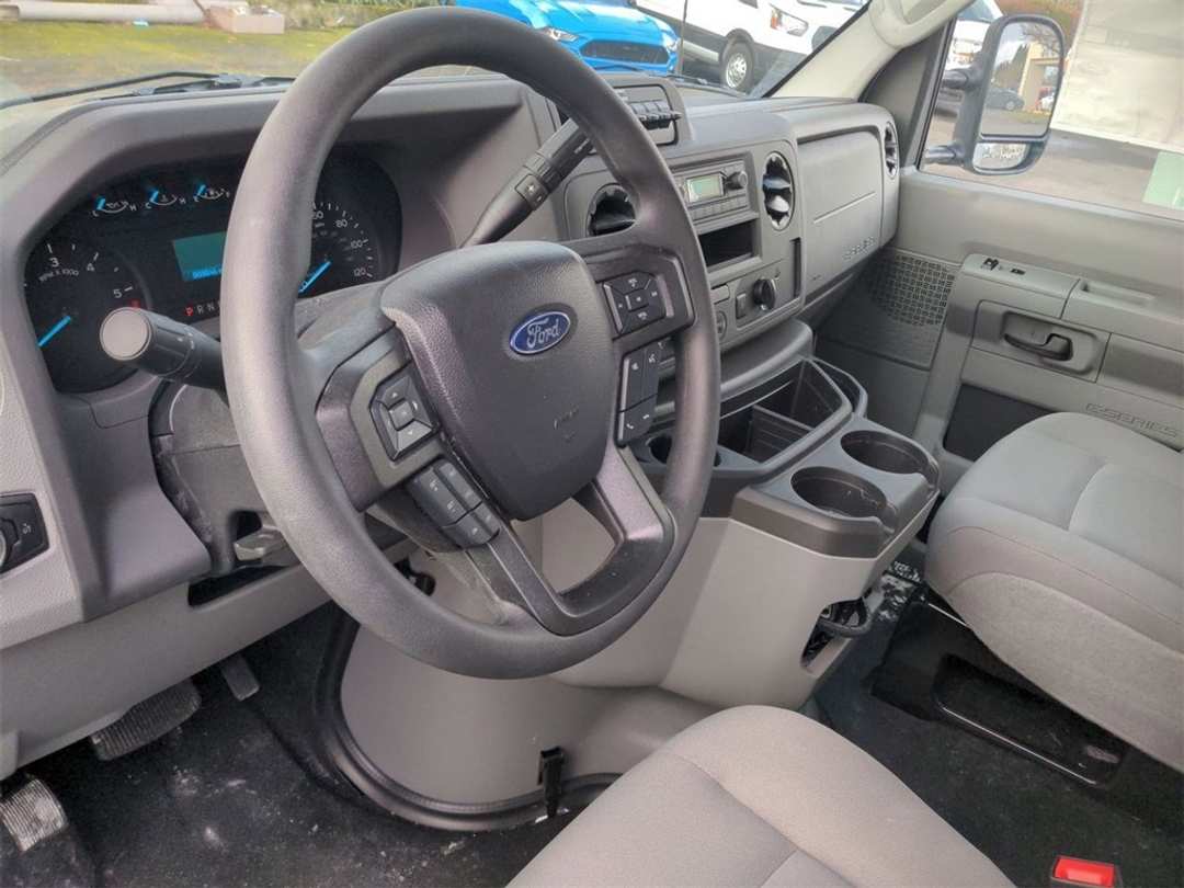 2024 Ford E-350sd Base - Image 11