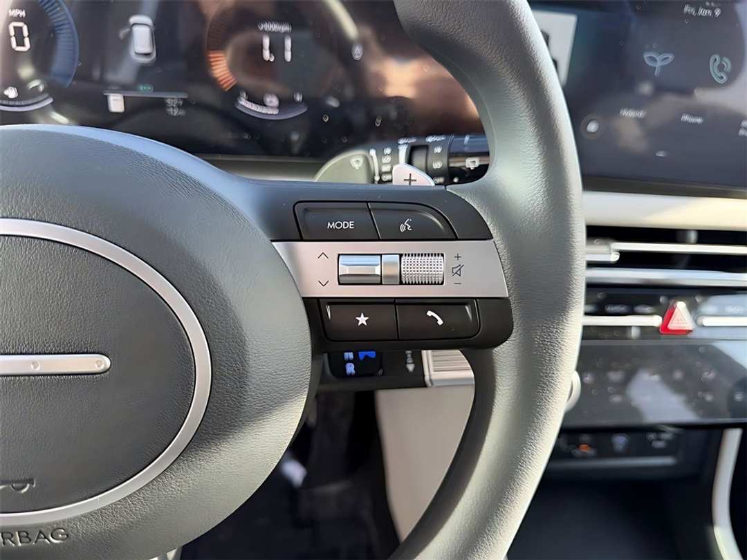 2026 Hyundai Tucson SEL - Image 17