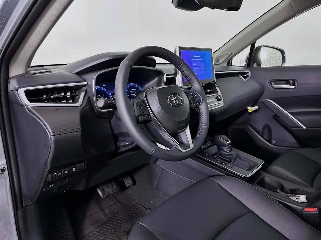 2026 Toyota Corolla Cross XLE - Image 9