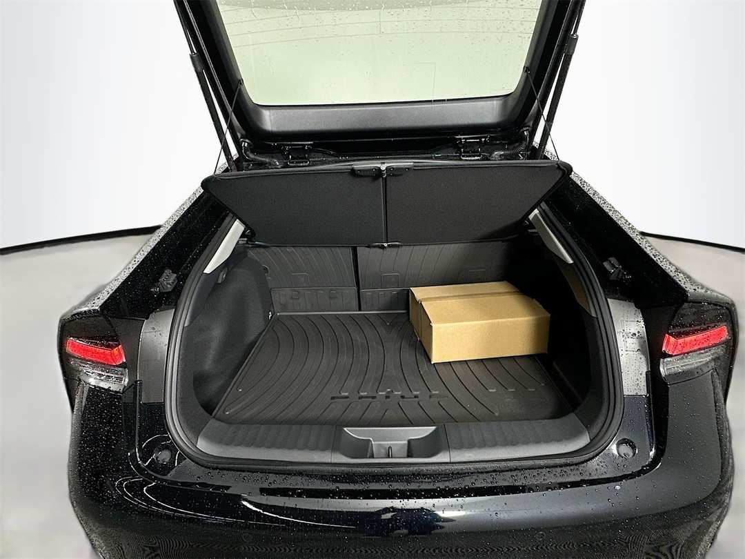 2026 Toyota Prius SE - Image 24