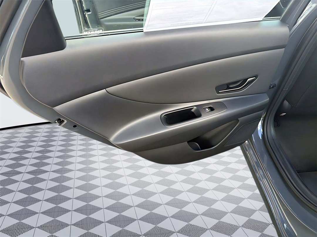 2026 Hyundai Elantra SEL Sport - Image 16