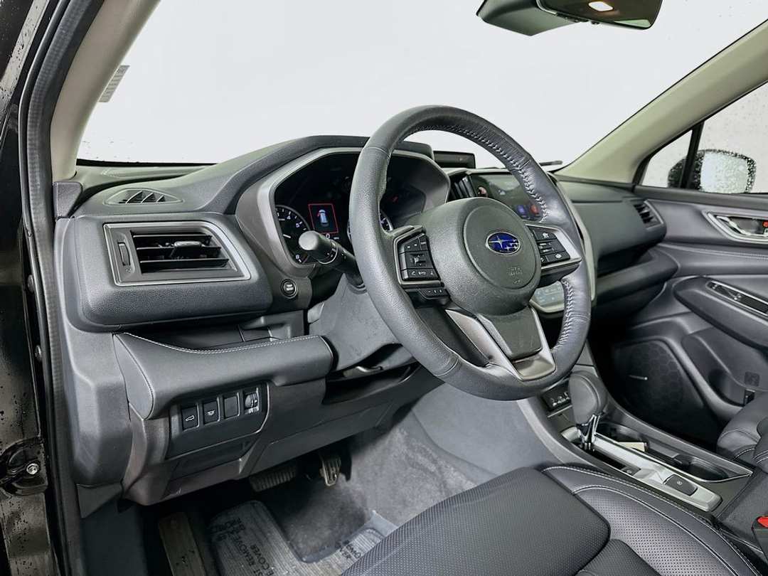 2023 Subaru Ascent Limited - Image 10