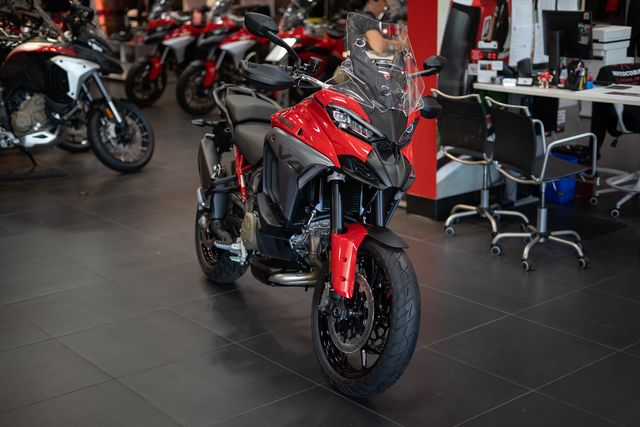 2025 Ducati Multistrada V4