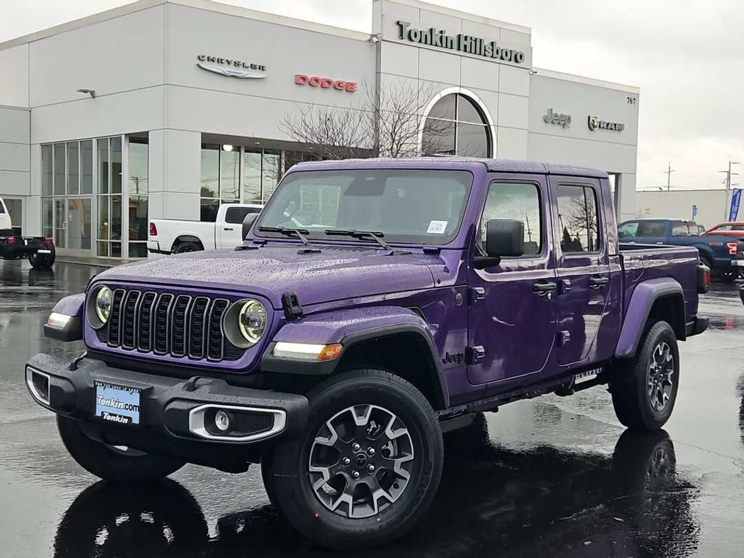 2026 Jeep Gladiator Sahara - Image 2