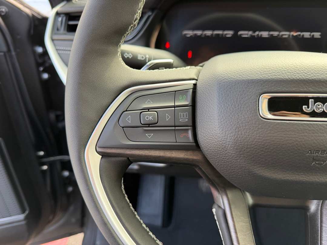 2026 Jeep Grand Cherokee Limited - Image 18