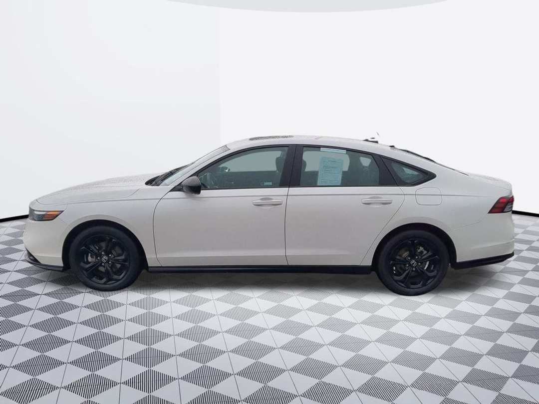 2025 Honda Accord SE - Image 3