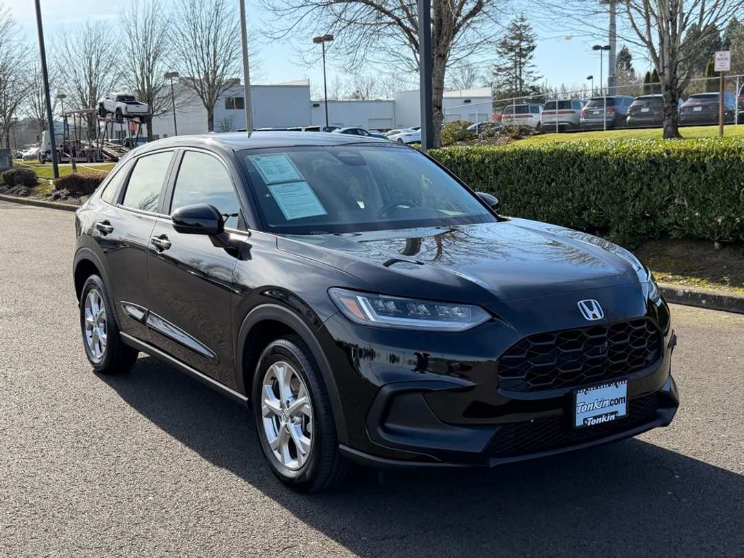 2025 Honda HR-V LX - Image 2