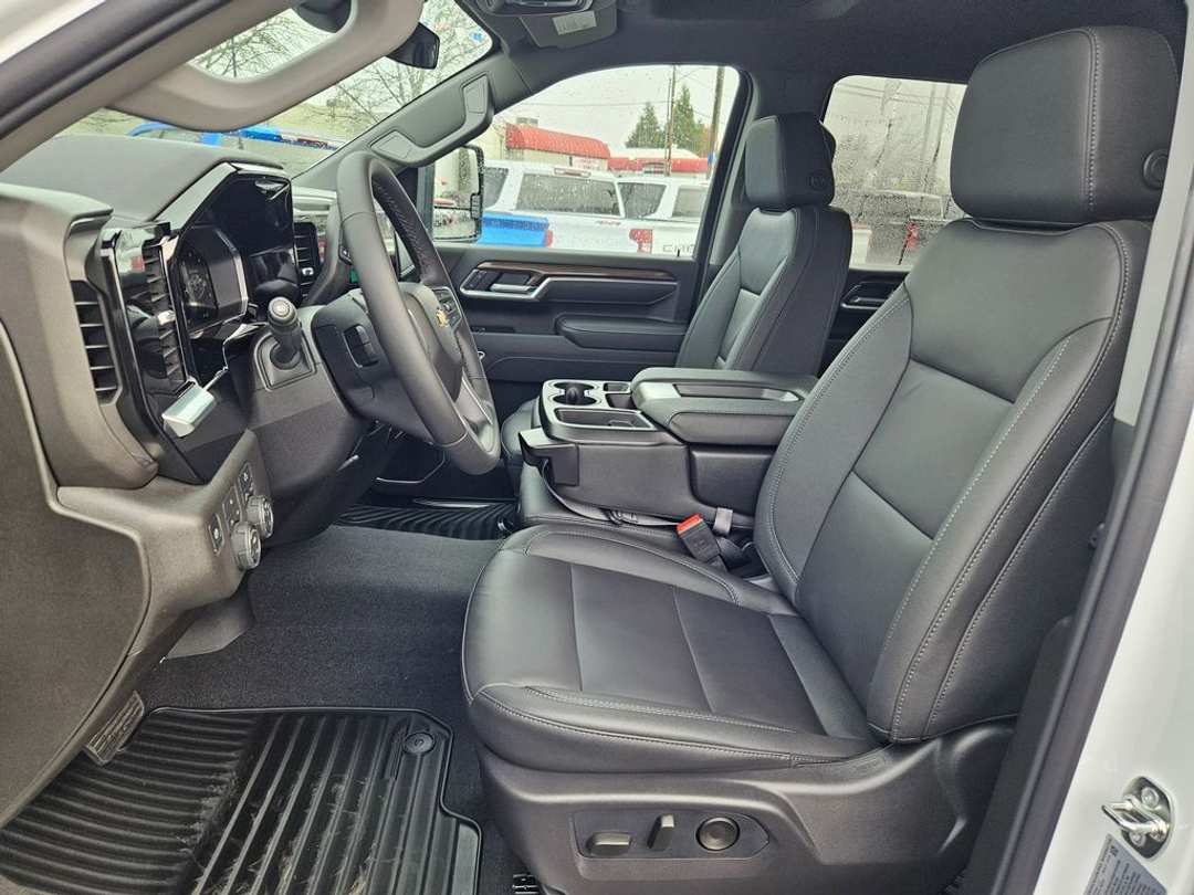 2026 Chevrolet Silverado 3500Hd LT - Image 14