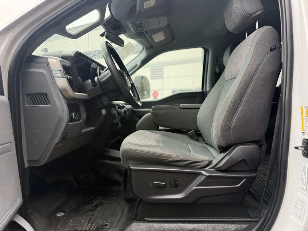 2024 Ford F-350Sd Lariat - Image 28