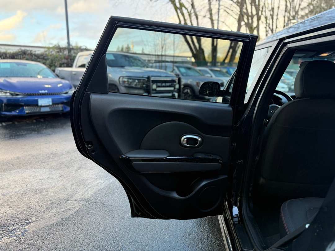 2016 Kia Soul Plus - Image 22