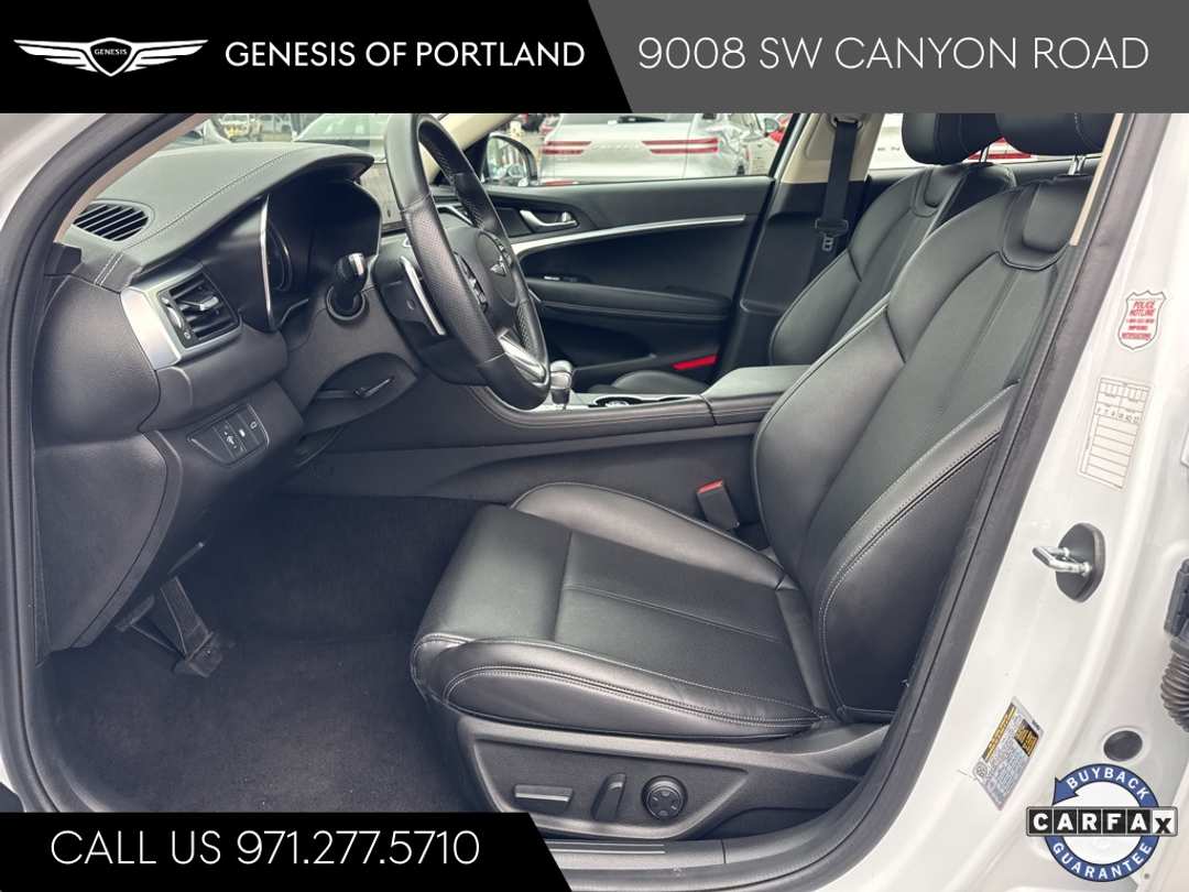 2023 Genesis G70 2.0T - Image 15