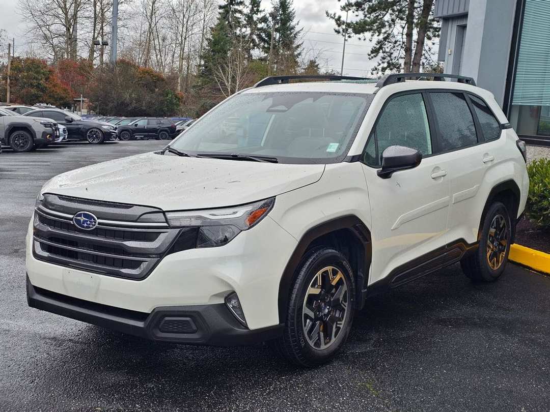 2025 Subaru Forester Premium - Image 3