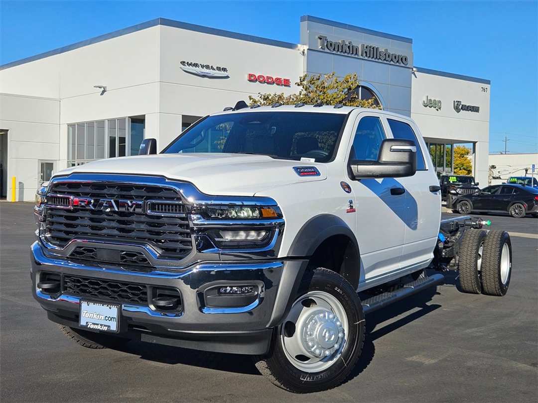 2026 Ram 5500Hd Tradesman - Image 2