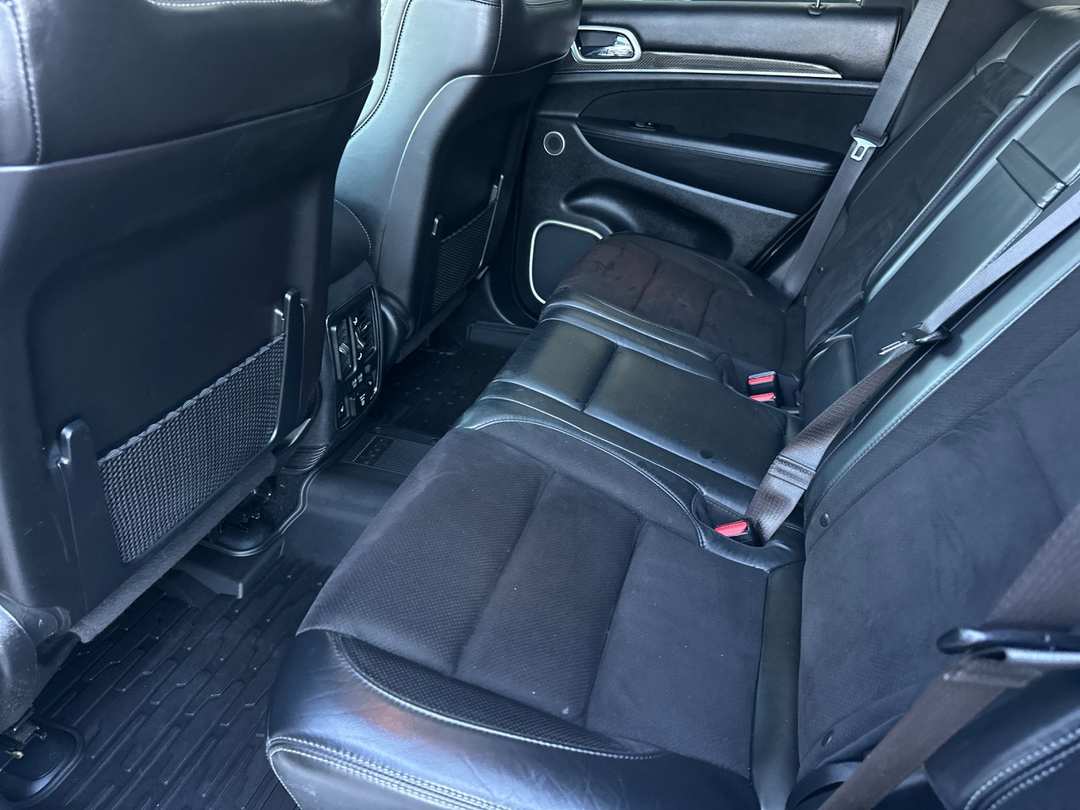 2021 Jeep Grand Cherokee SRT - Image 11