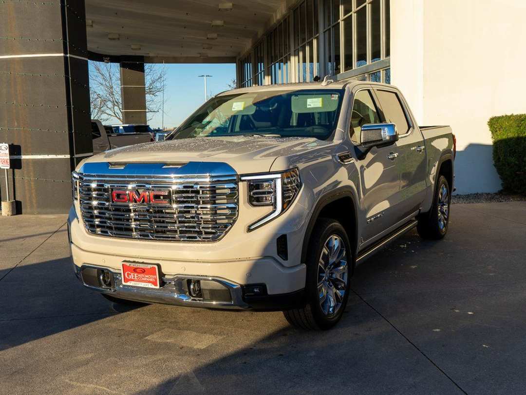 2026 GMC Sierra 1500 Denali - Image 3
