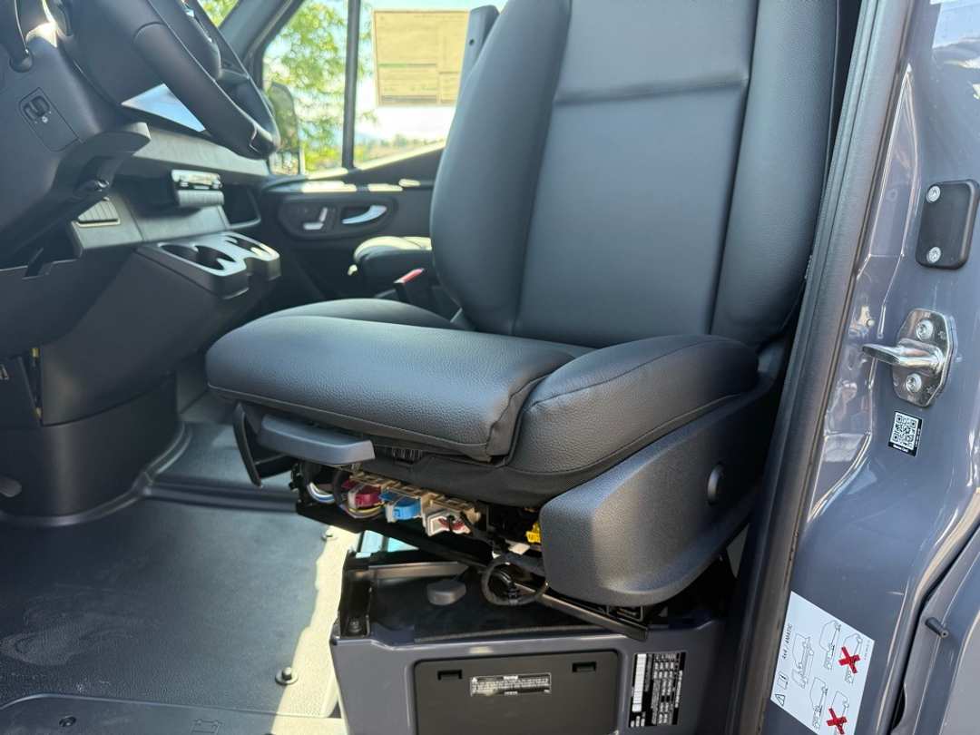 2025 Mercedes-Benz Sprinter 2500 Cargo 144 WB - Image 26