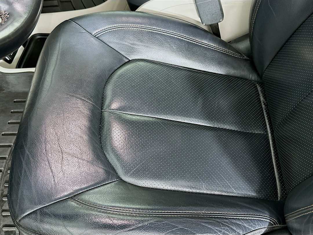 2019 Chrysler Pacifica Touring L - Image 19