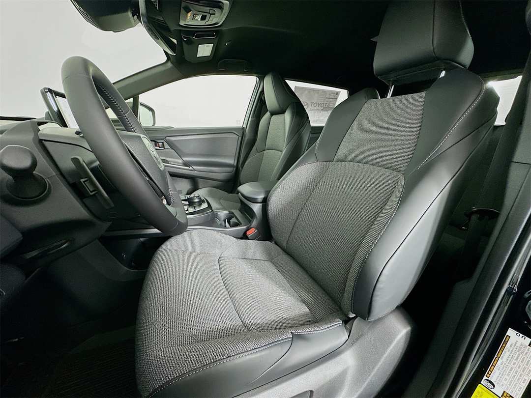 2026 Toyota Bz XLE Plus - Image 21