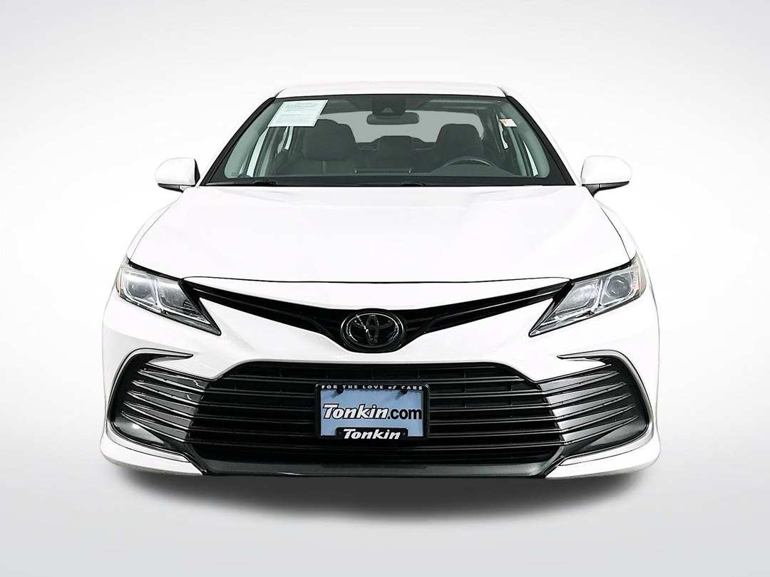 2024 Toyota Camry LE - Image 2