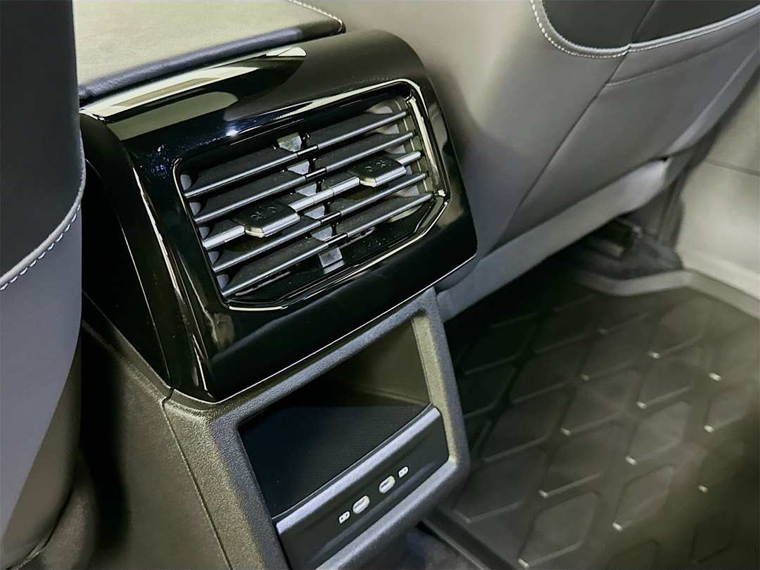 2024 Volkswagen Id.4 Pro S - Image 26