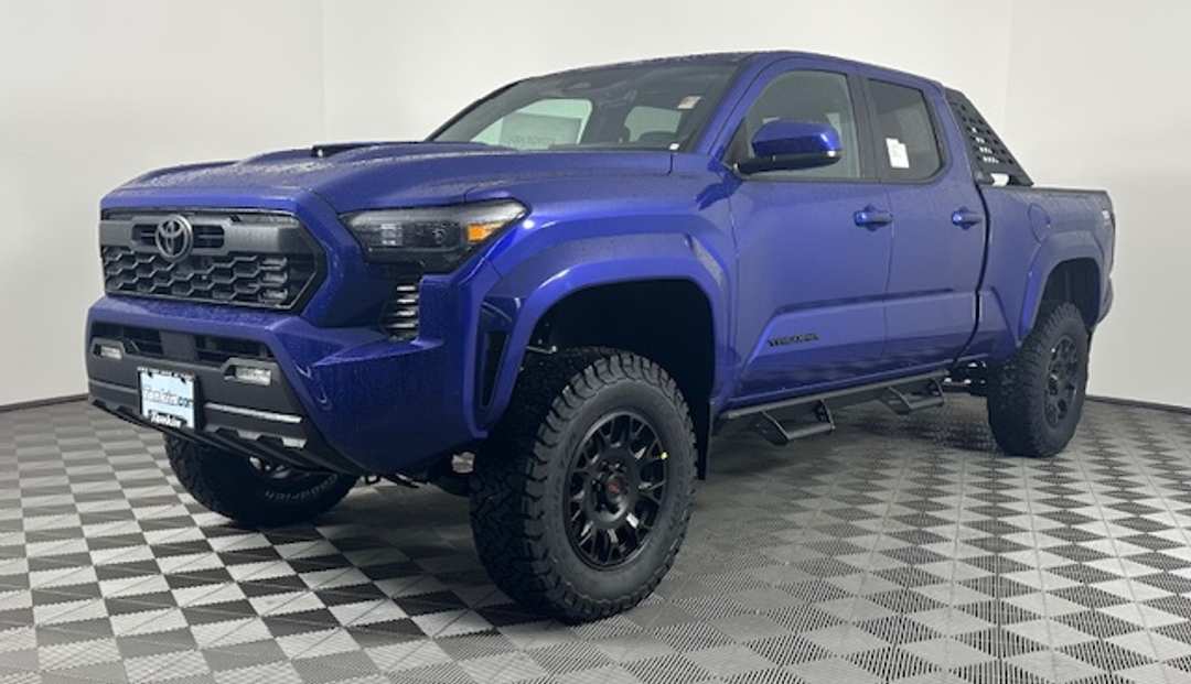 Toyota Tacoma - Image 7