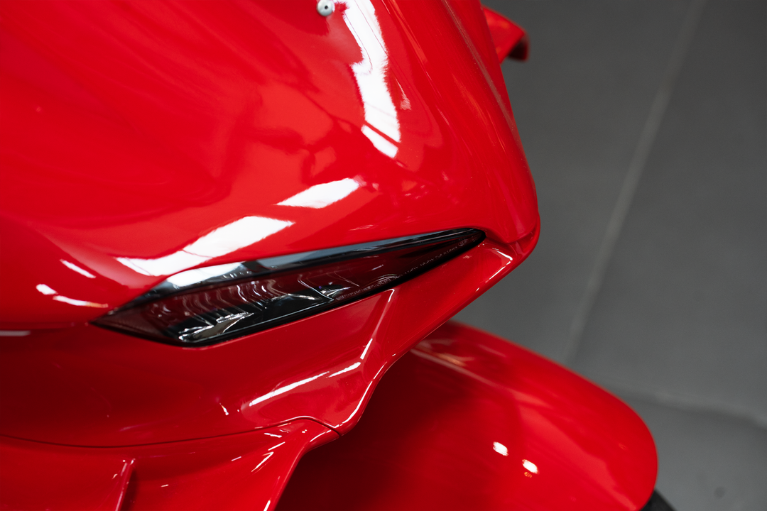 2025 Ducati Panigale V4 - Image 5