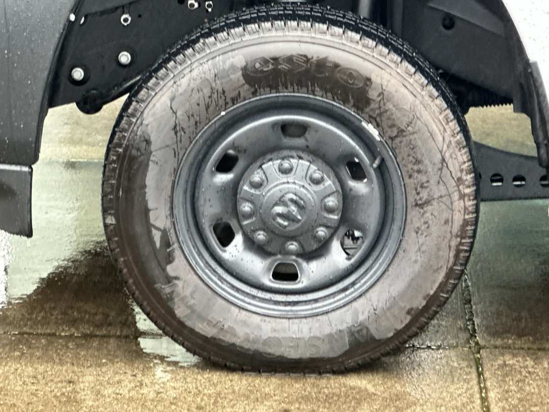 2025 Ram 2500 Tradesman - Image 22