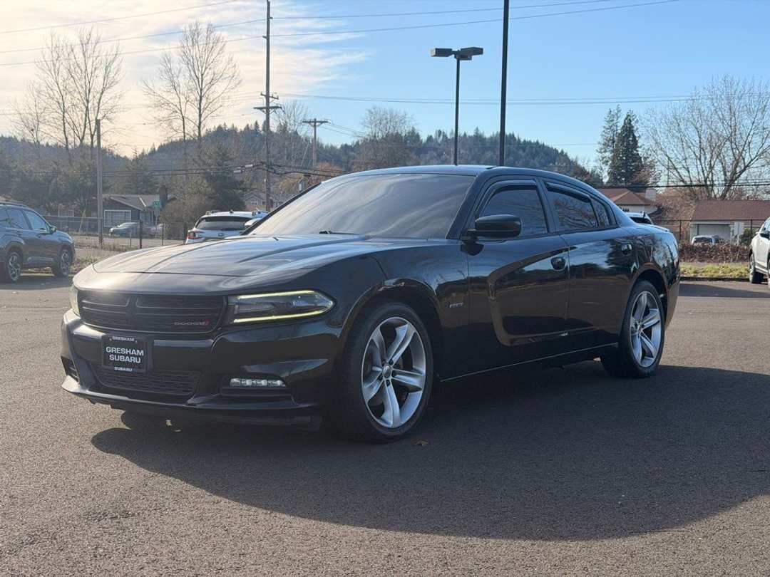 2017 Dodge Charger R/T - Image 3