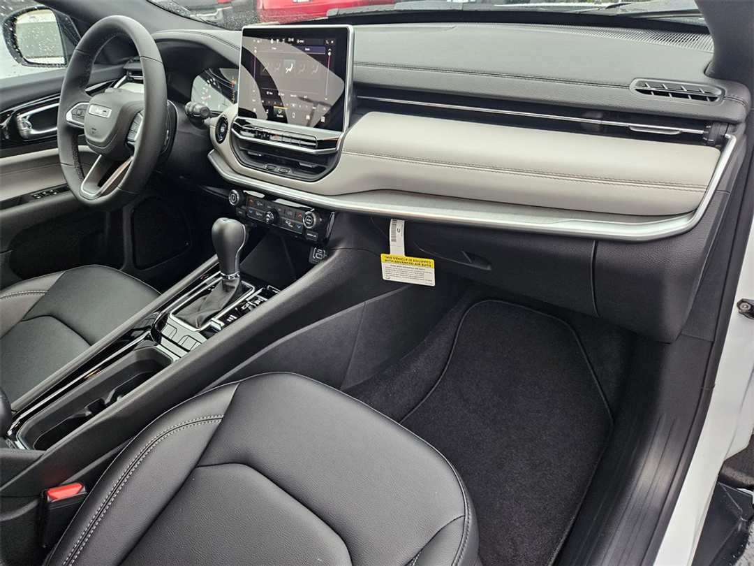 2026 Jeep Compass Limited - Image 36