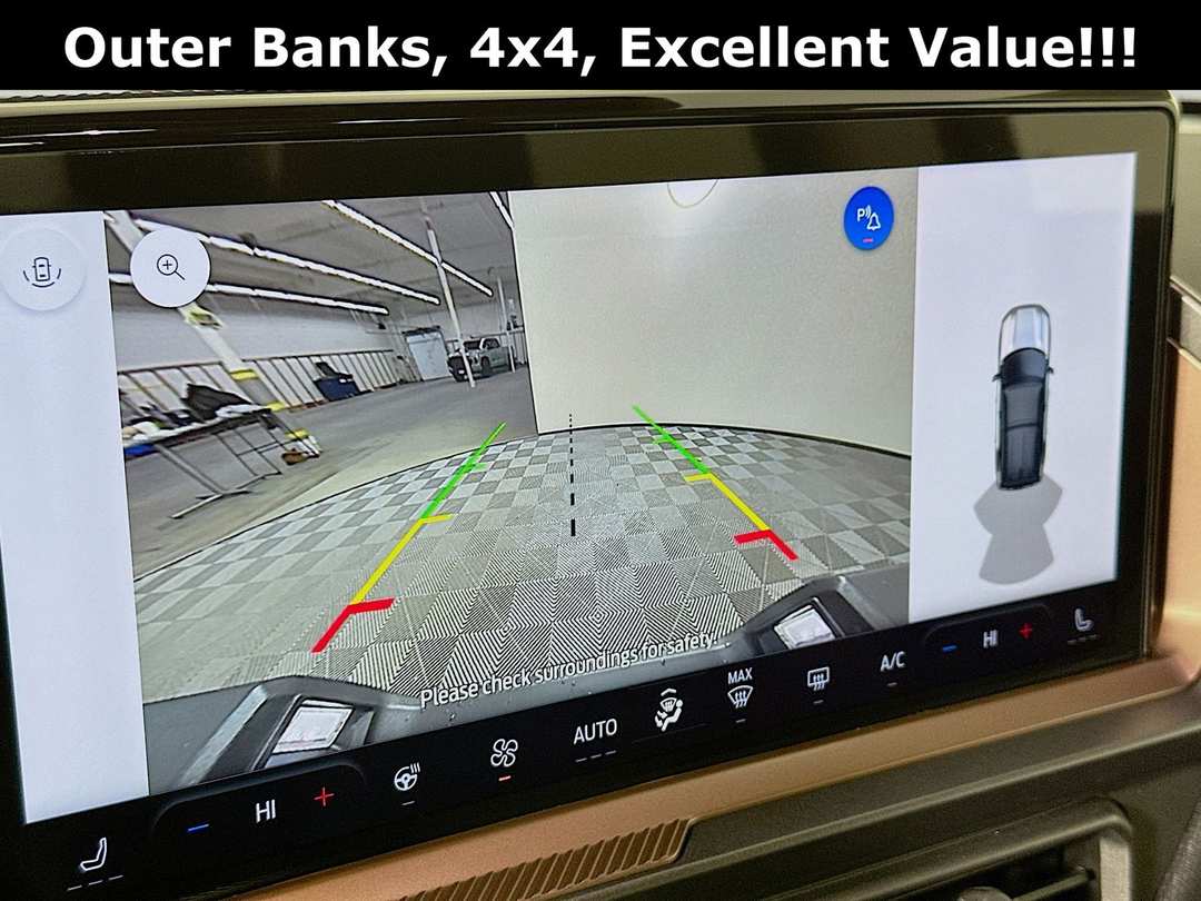 2025 Ford Bronco Sport Outer Banks - Image 14