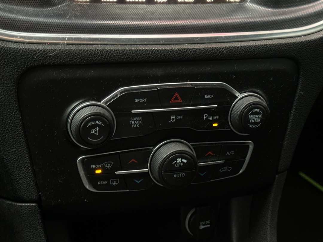 2015 Dodge Charger R/T - Image 18