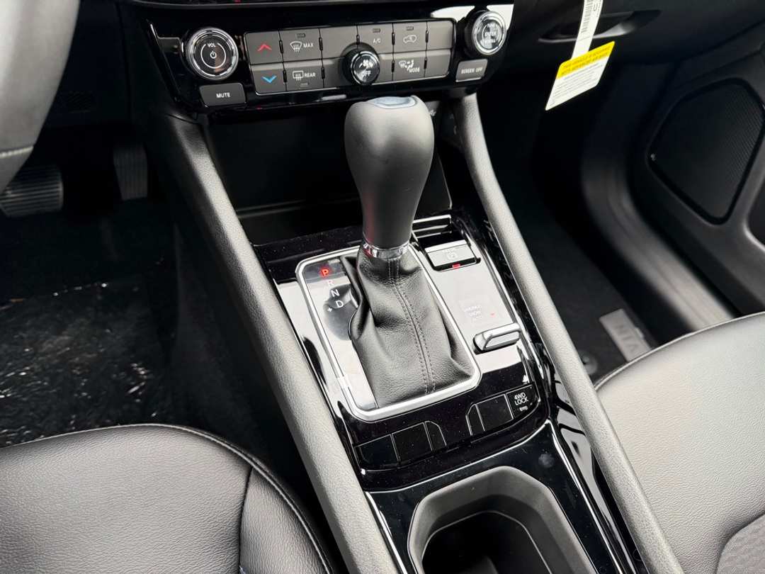 2026 Jeep Compass Latitude - Image 24