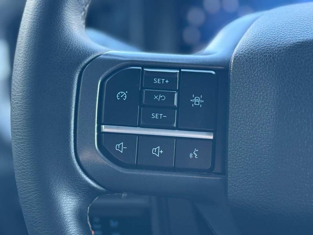 2025 Ford F-150 XLT - Image 37