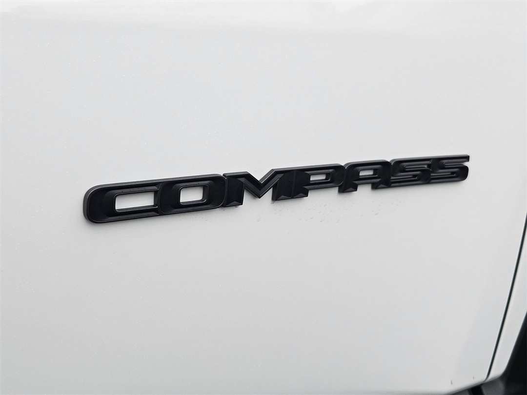 2026 Jeep Compass Latitude - Image 31