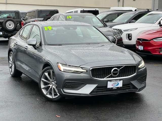 2019 Volvo S60 T6 Momentum