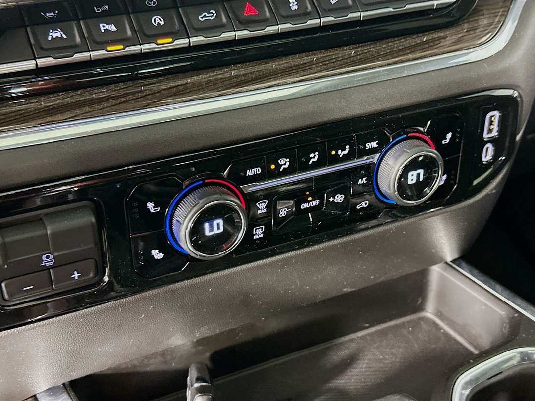 2022 Chevrolet Silverado 1500 LT Trail Boss - Image 17