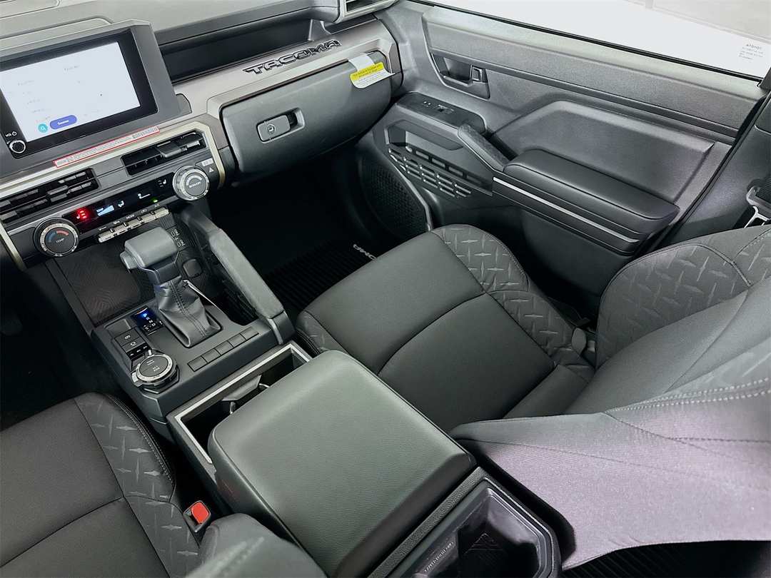 2025 Toyota Tacoma SR5 - Image 23