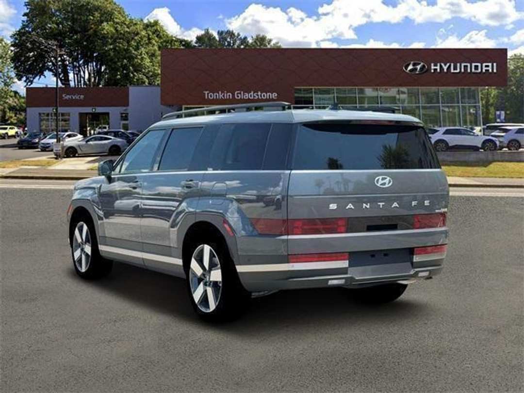 2026 Hyundai Santa Fe Limited - Image 5